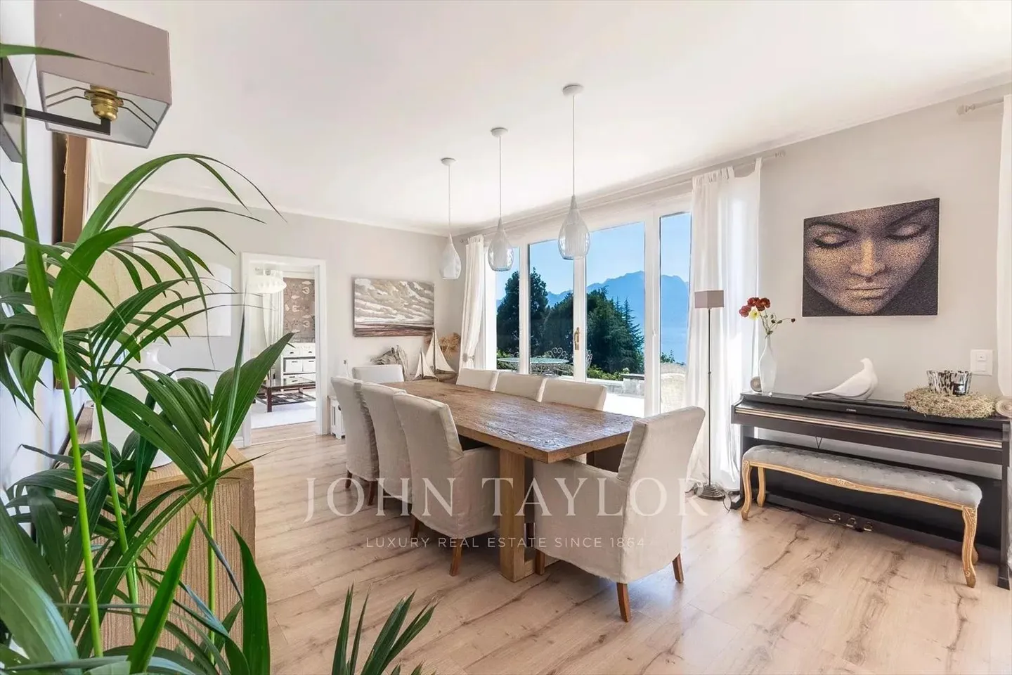 SPEKTAKULÄR! Eigentum mit Pool und Panoramablick - Foto 9 von 13