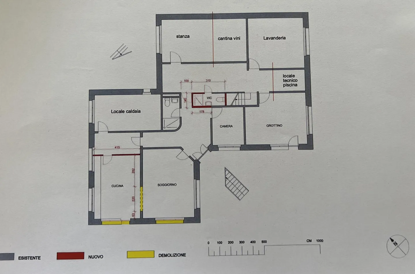 PRACHTVOLLE UND GERÄUMIGE VILLA MIT 11,5 ZIMMERN UND POOL IN PURASCA - Foto 10 von 11