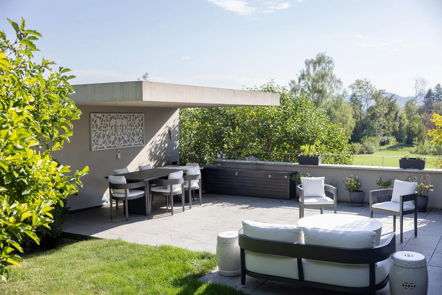 Appartement en duplex de 6 pièces avec jardin et ascenseur privé. - Photo 1 sur 5