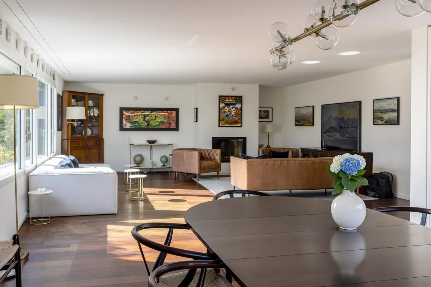 Appartement en duplex de 6 pièces avec jardin et ascenseur privé. - Photo 2 sur 5