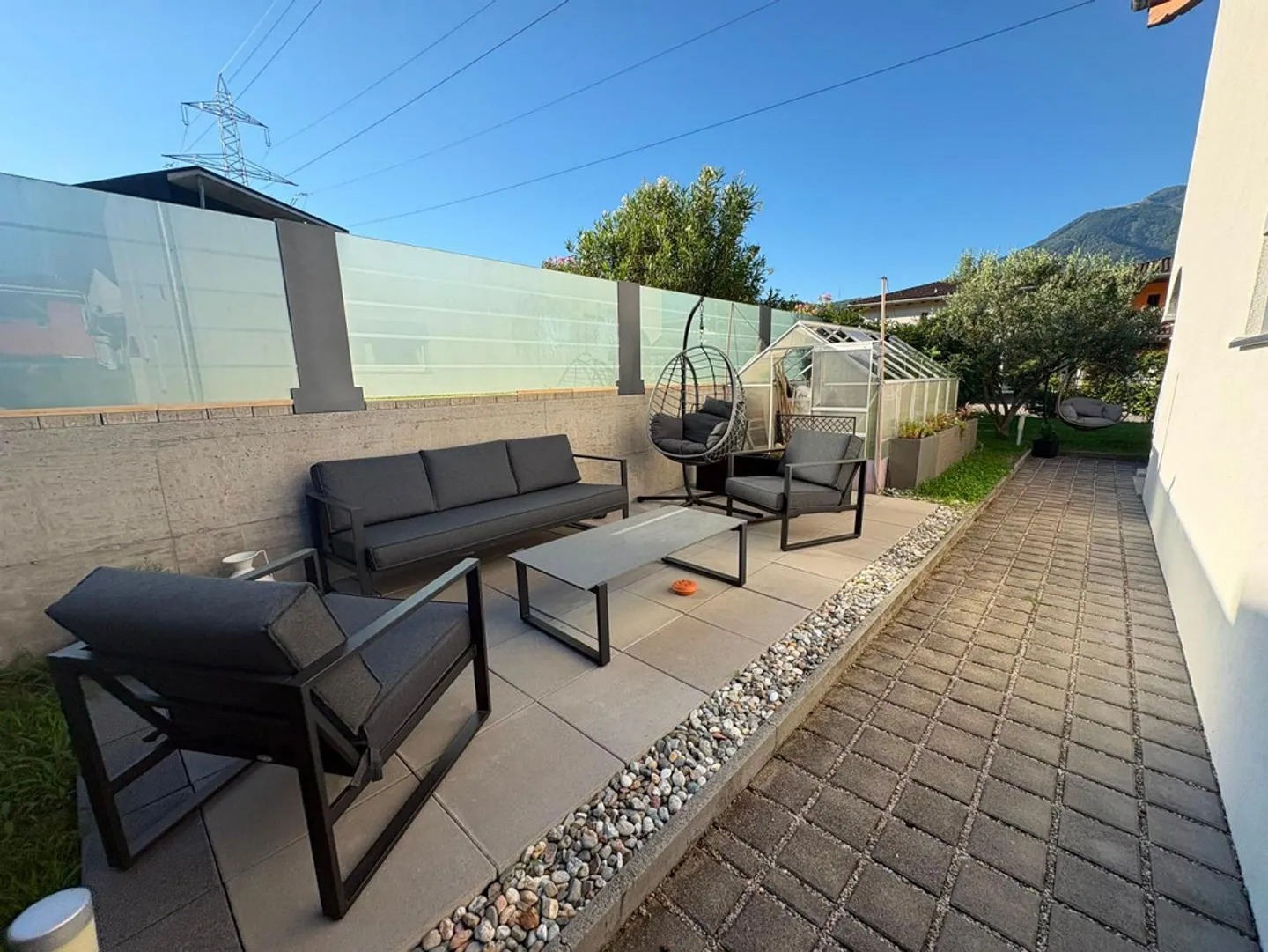 5 1/2-Zimmer-Villetta mit Garten an sehr sonniger, ruhiger Aussicht... - Foto 26 di 30