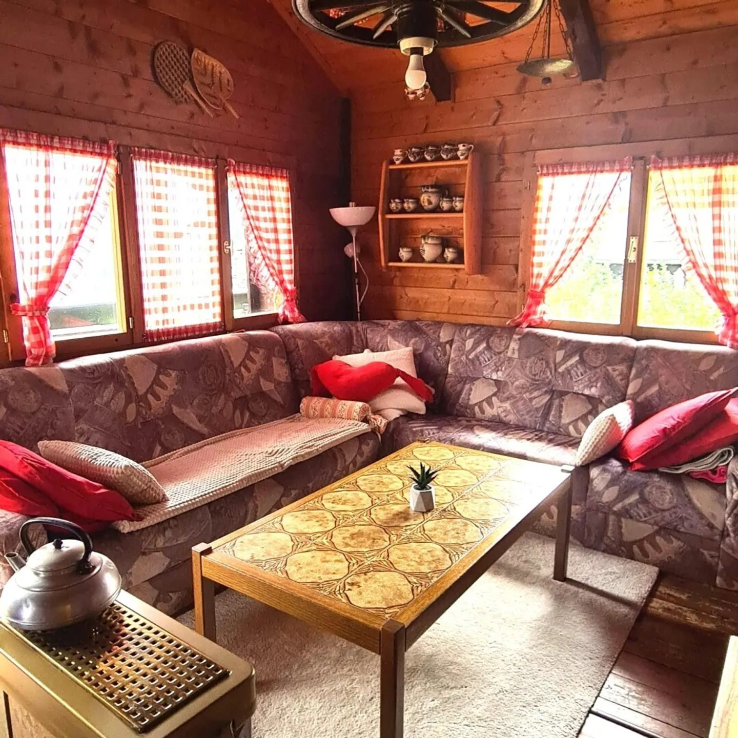 4-room chalet with 2-room apartment, garden, very quiet, sunny location - Photo 4 of 13