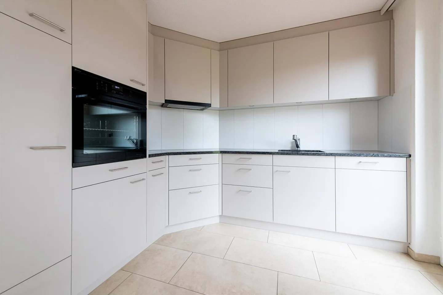 Un appartamento straordinario di 4,5 stanze in affitto a Münsingen - Foto 5 di 14