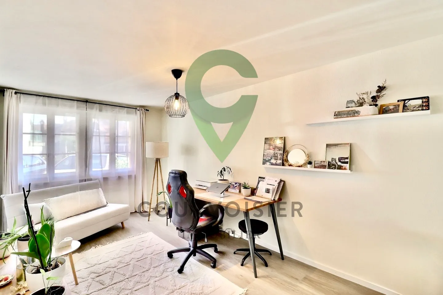 Renovated 3.5-room apartment in the heart of the village of Yens - Photo 4 of 6