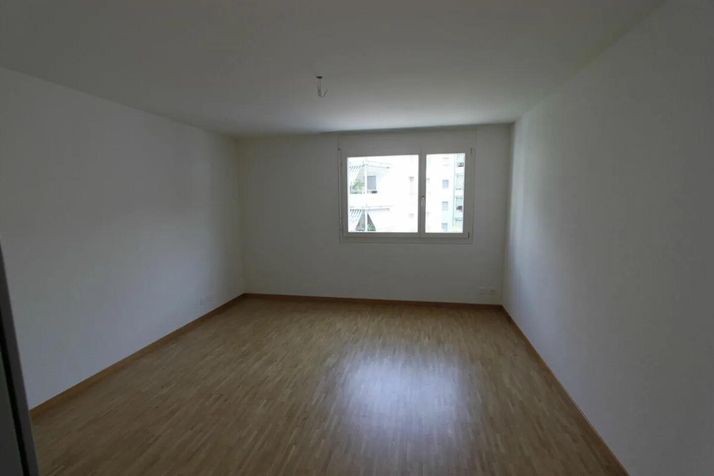 Moderne 5.5-Zimmerwohnung an idealer Lage - Foto 9 von 10