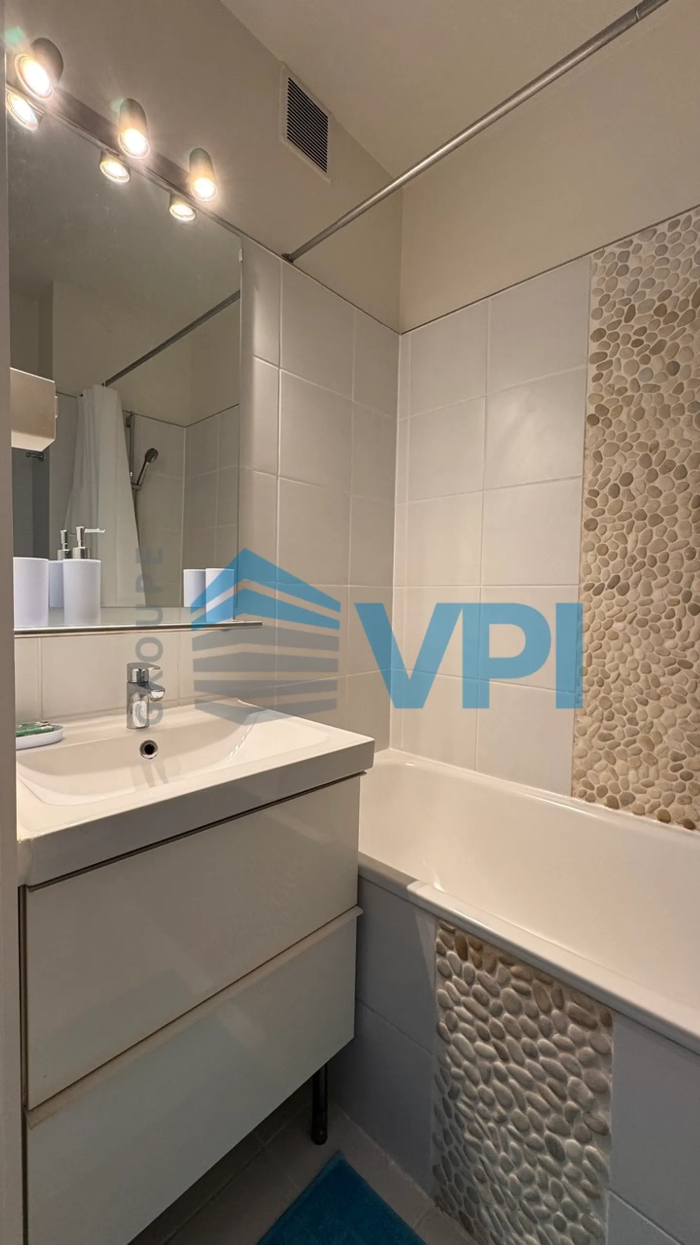 Appartement Moderne Près du Lac - Photo 9 sur 12