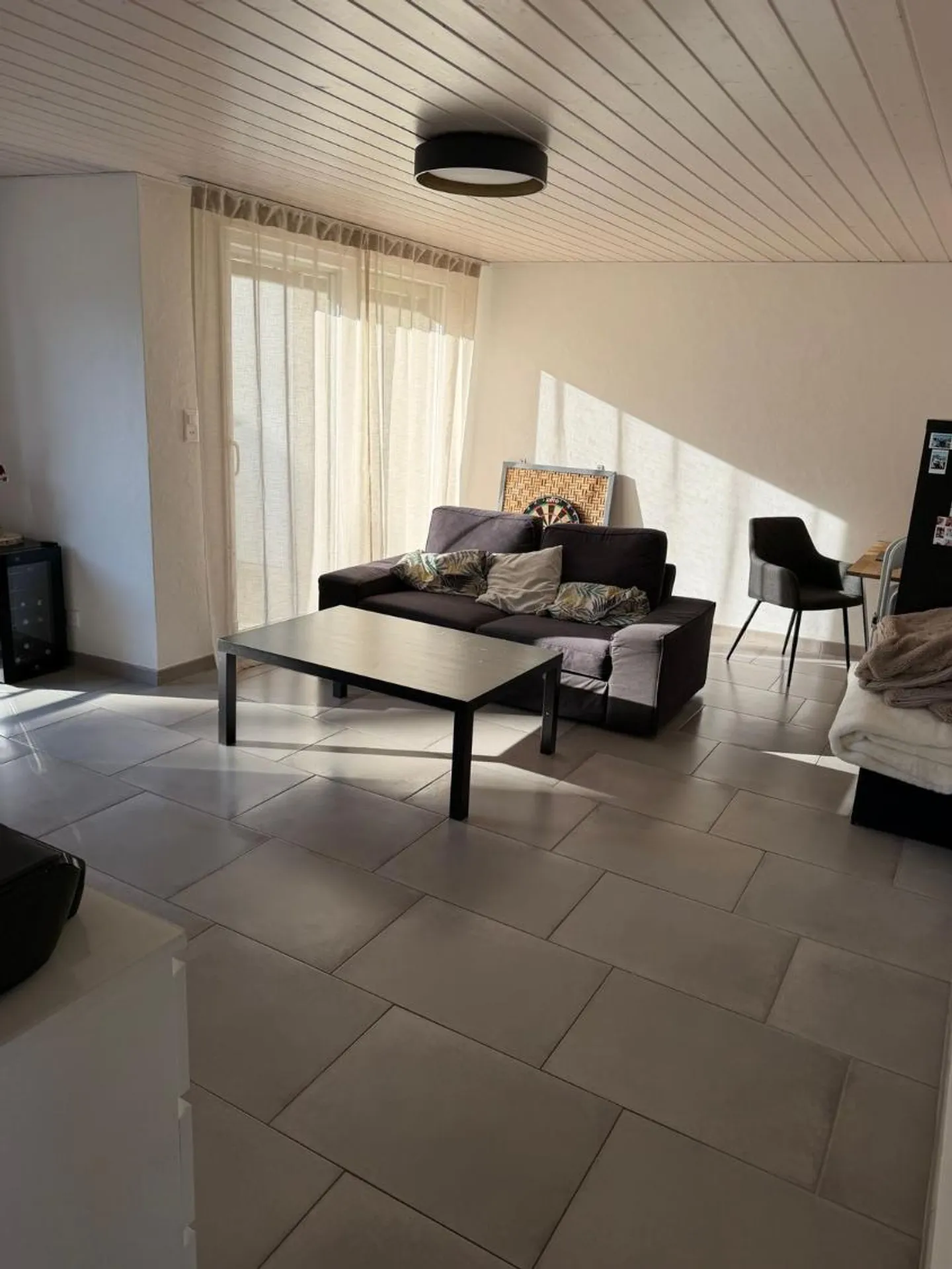 Geräumige Wohnung mit Terrasse - Foto 5 von 11