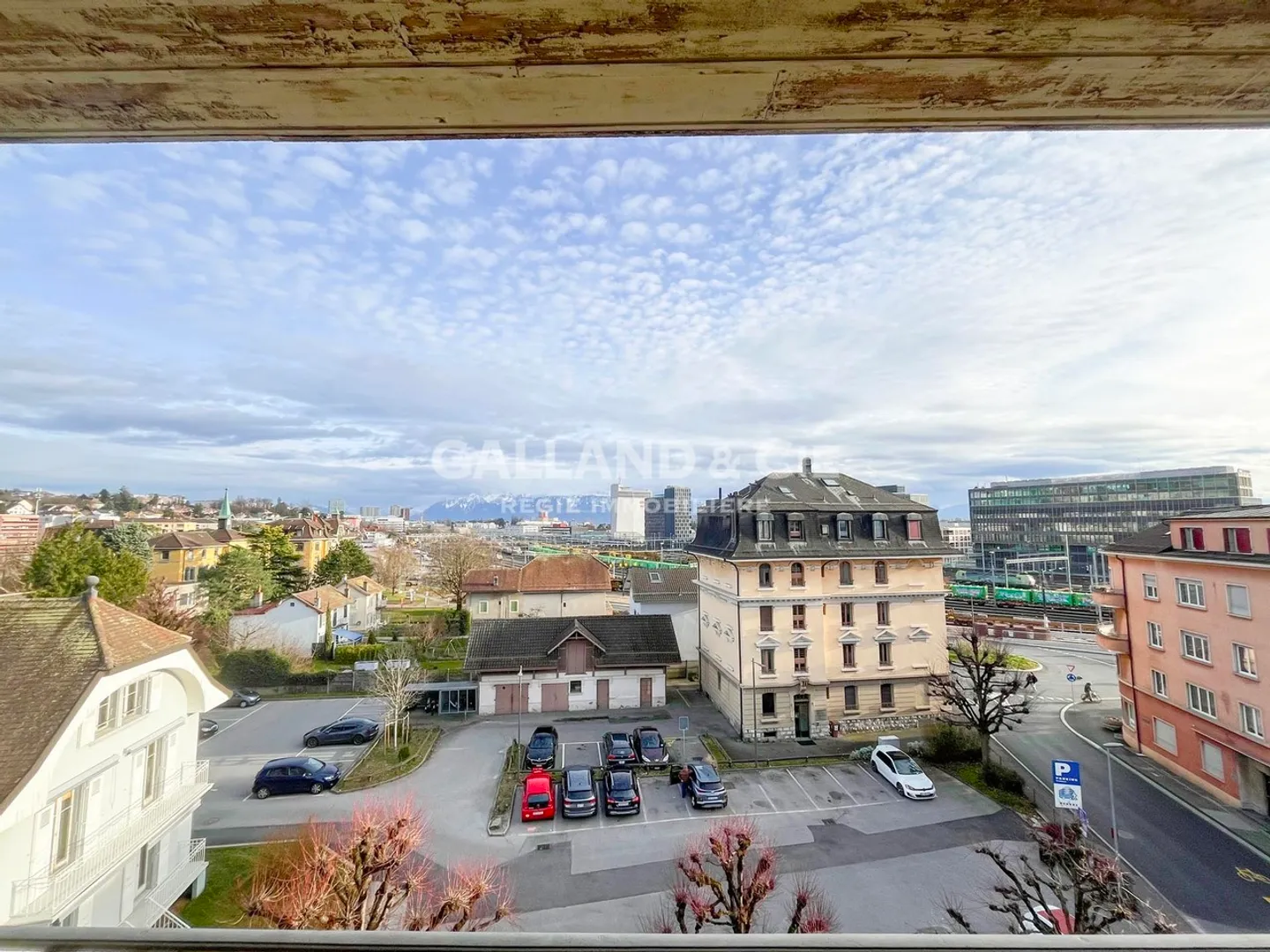 3.5-room apartment on the 4th floor with two balconies - Photo 6 of 6