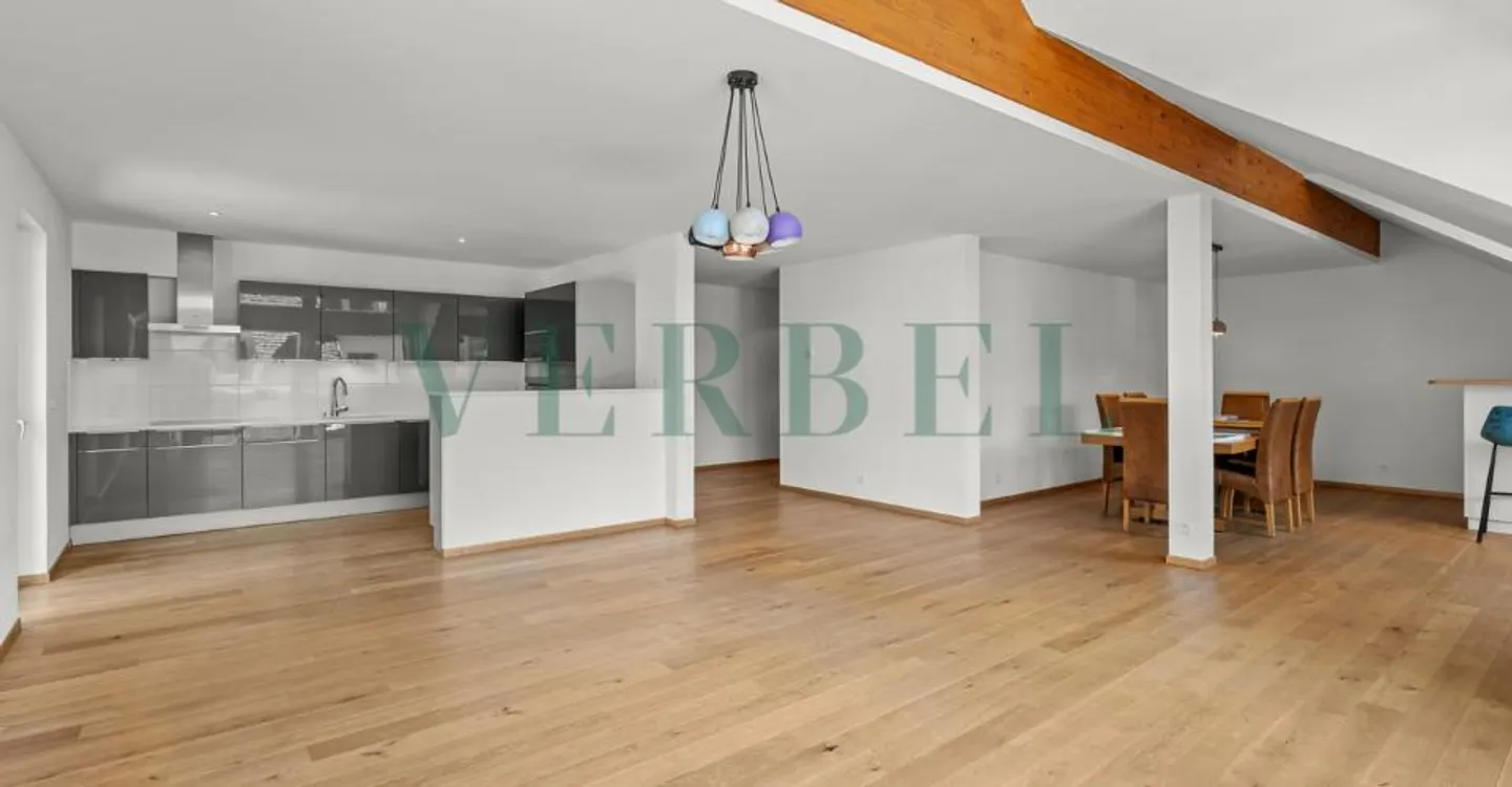Elegant duplex in the heart of Saint-Cergue - Photo 2 of 6