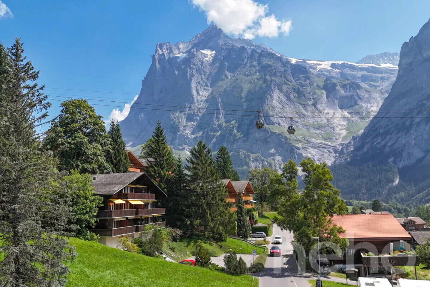 Idillio di vacanza con panorama montano direttamente sulla pista da sci - Foto 1 di 12