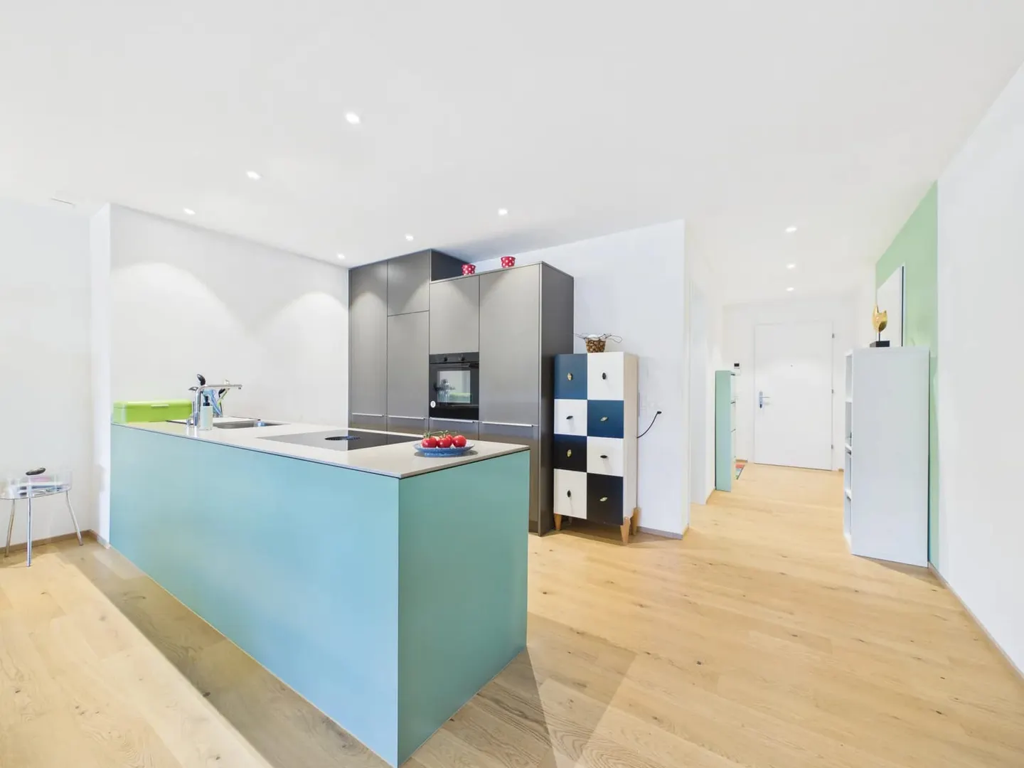Appartamento di 2,5 locali di alta qualità con ampio balcone - Foto 4 di 13