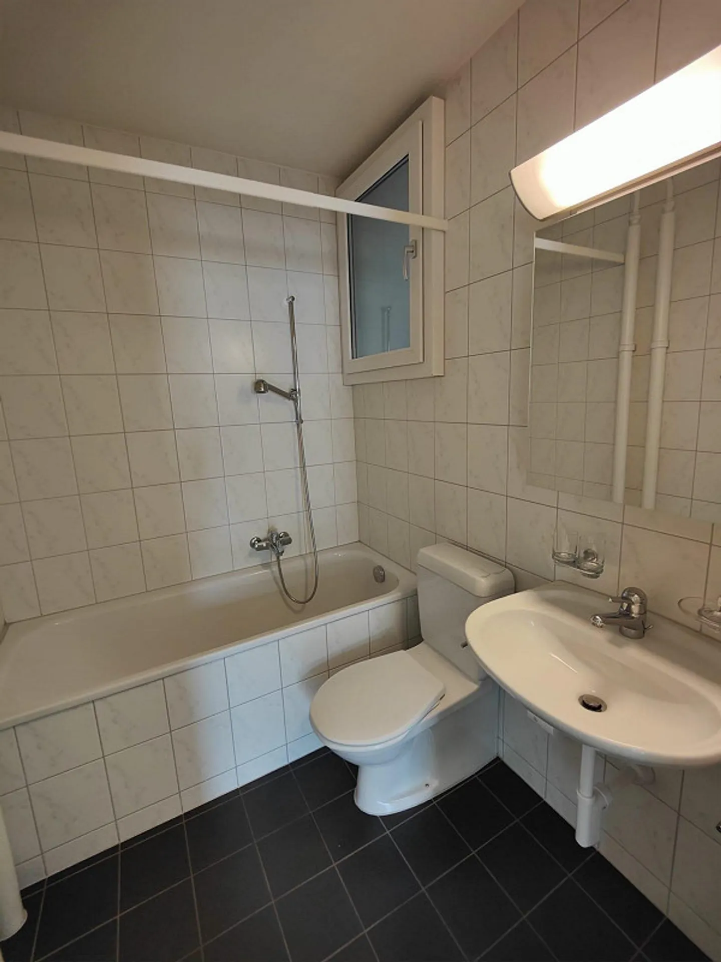 Geräumiges Studio in Sandrain - Foto 3 von 3