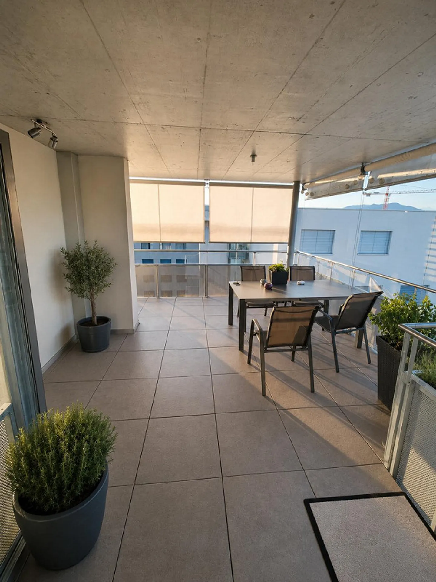 Are you looking for an extraordinary apartment in the center of Sins? - Photo 14 of 15