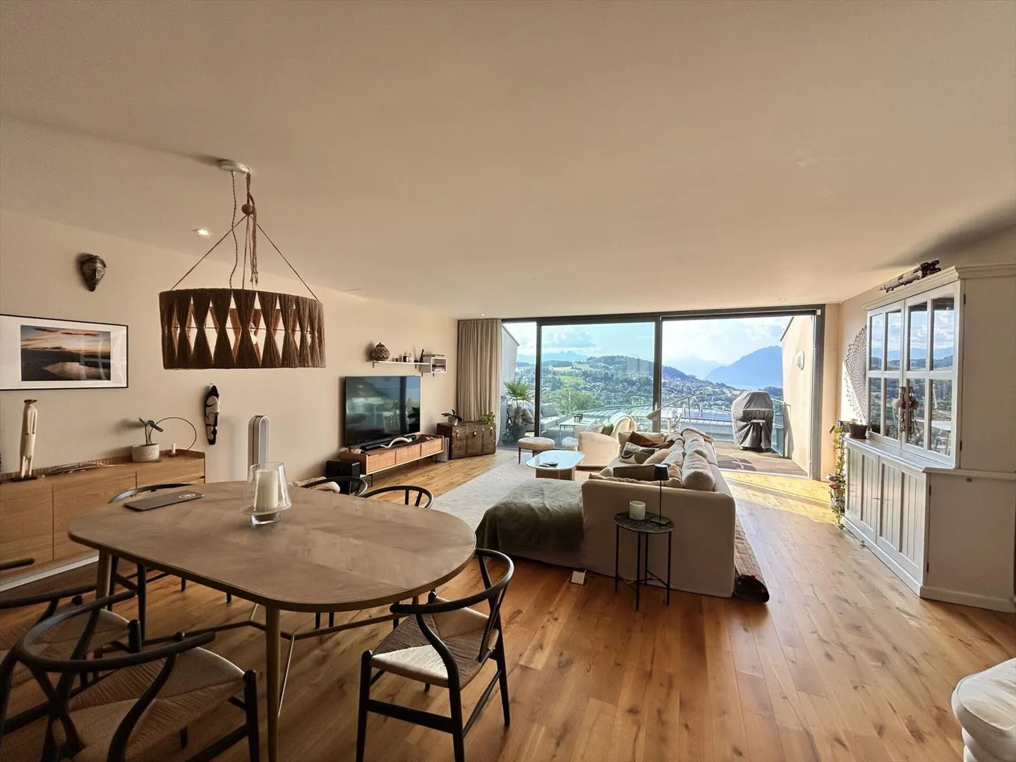 Triplex con posizione eccezionale in una zona tranquilla! - Foto 3 di 13