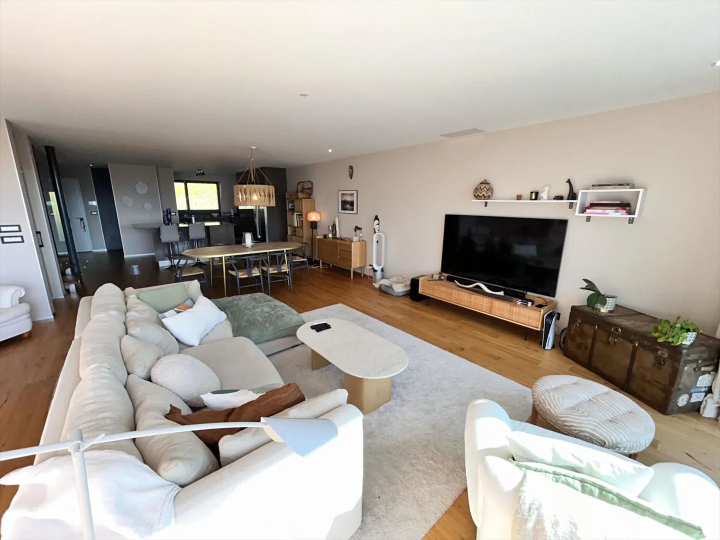 Triplex con posizione eccezionale in una zona tranquilla! - Foto 4 di 13
