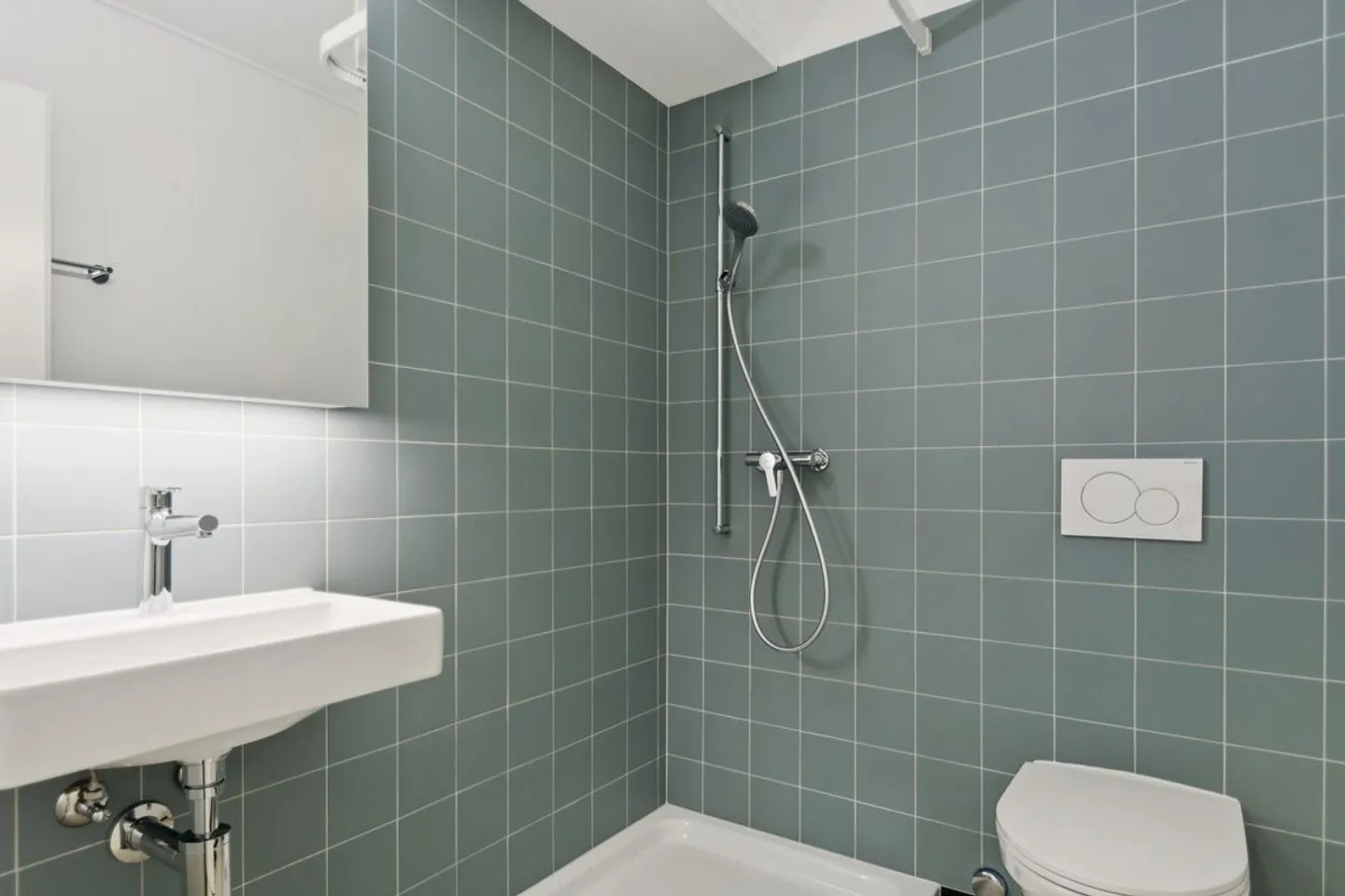 Beautiful bright 3-room apartment with balcony and elevator - Photo 5 of 6