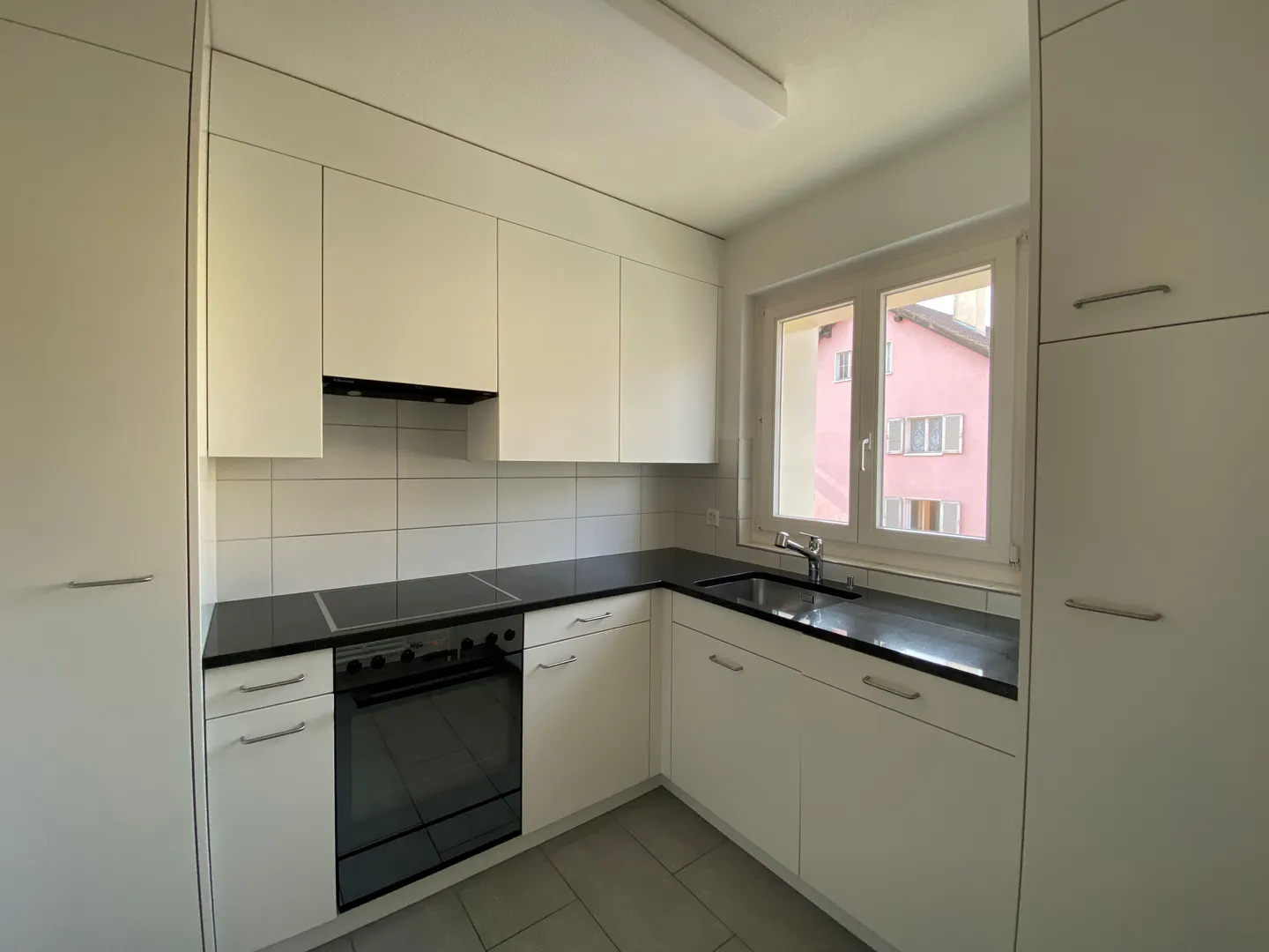 Bell'appartamento in una zona residenziale tranquilla - Foto 3 di 5