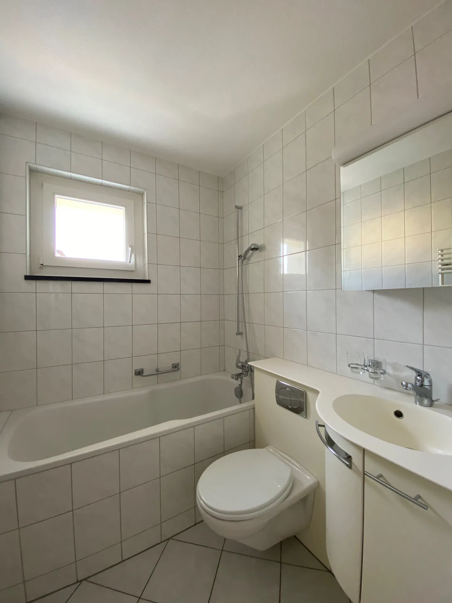 Bell'appartamento in una zona residenziale tranquilla - Foto 4 di 5