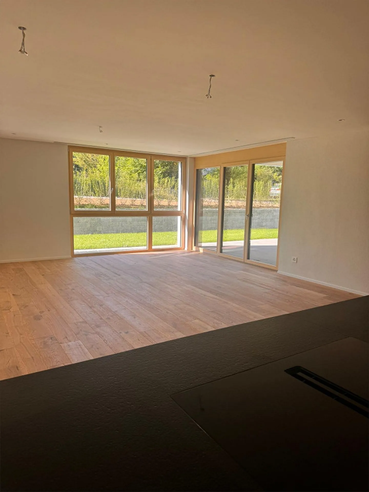 Appartement neuf de 5,5 pièces attrayant dans un emplacement calme à Erlen - Photo 6 sur 11