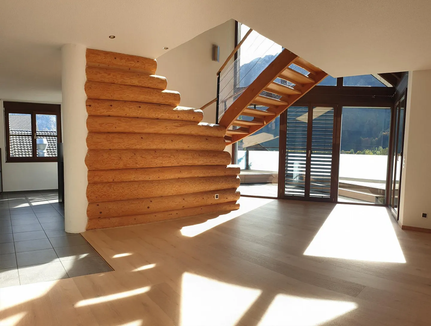 Appartamento duplex 5.5 locali, terrazza di 62 mq, vista libera - Foto 3 di 15