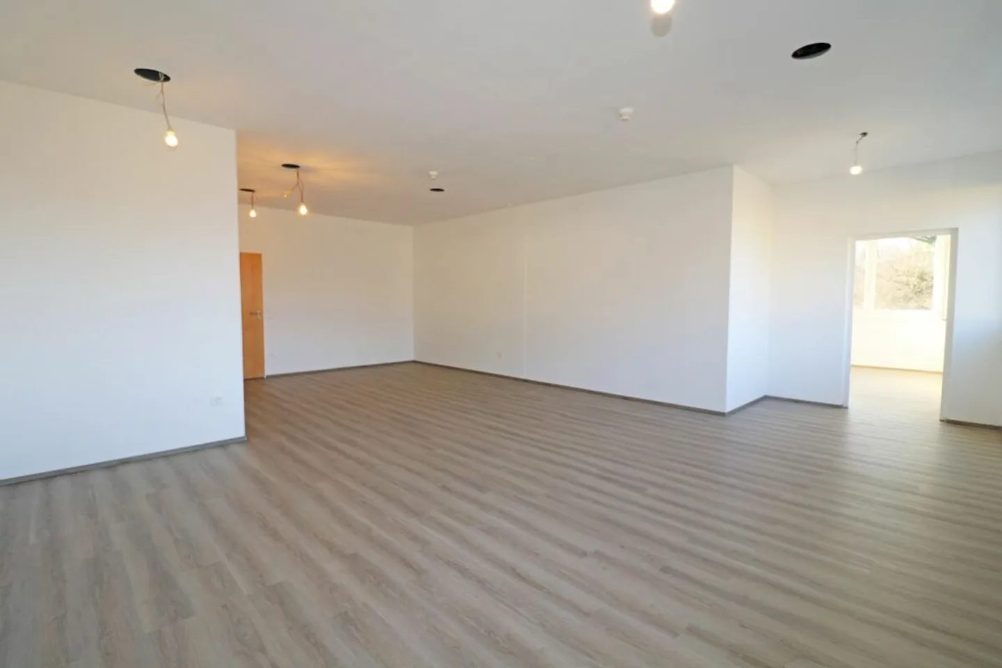 Charmanter Gewerberaum - Foto 3 von 9