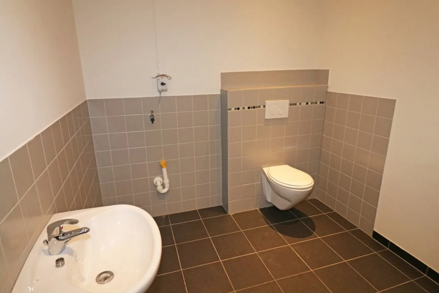 Charmanter Gewerberaum - Foto 7 von 9