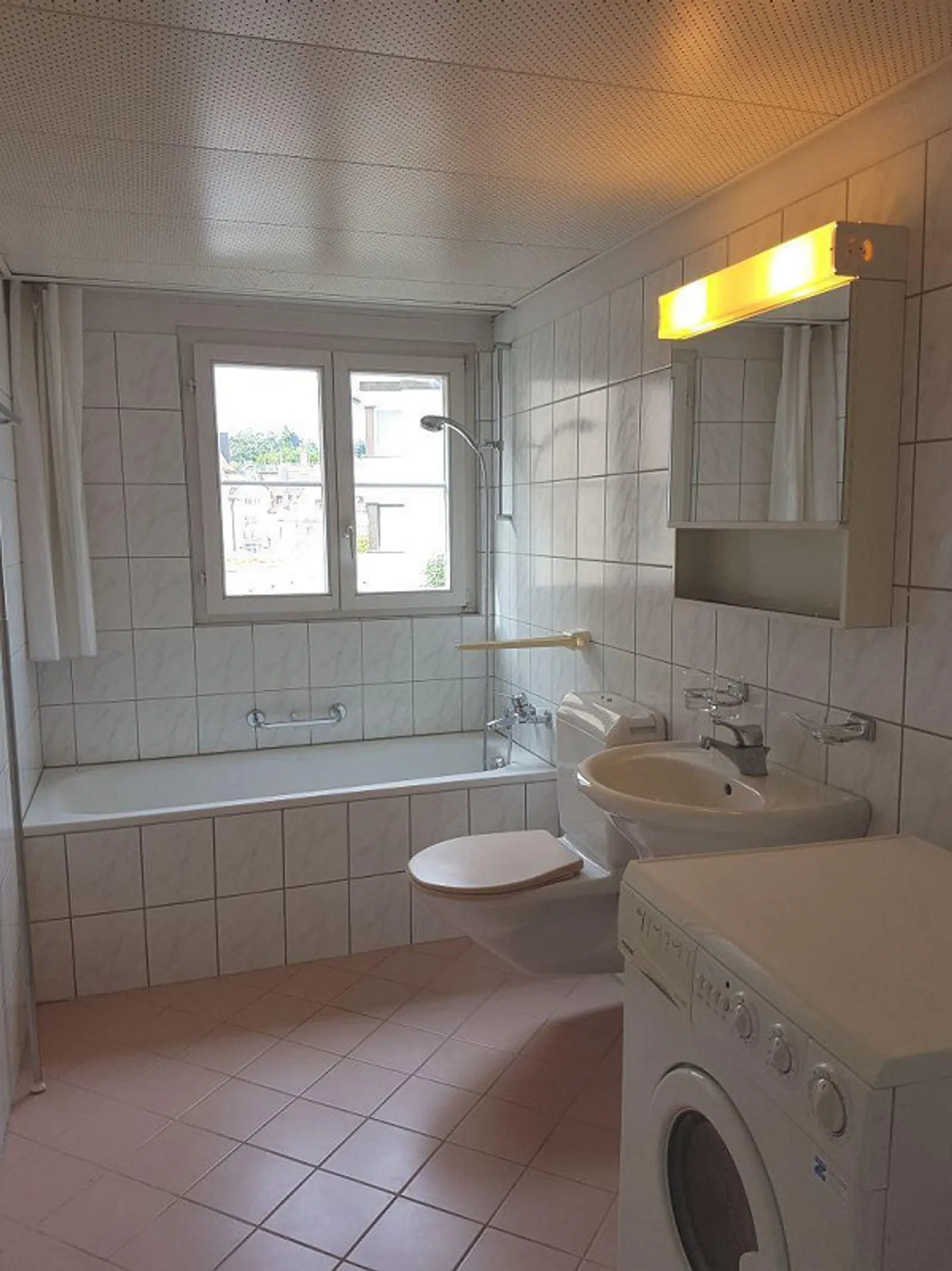 Charmante Wohnung mit Balkon - Foto 5 von 8