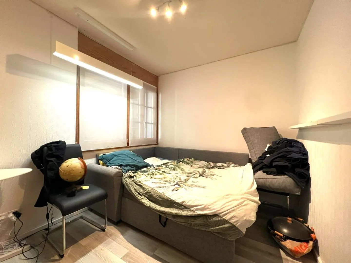 Magnifica casa a schiera con 8,5 stanze e vista mozzafiato sulle Alpi / 5 camere da letto / 2 bagni / terrazza, balcone e giardino di 800m². - Foto 10 di 13