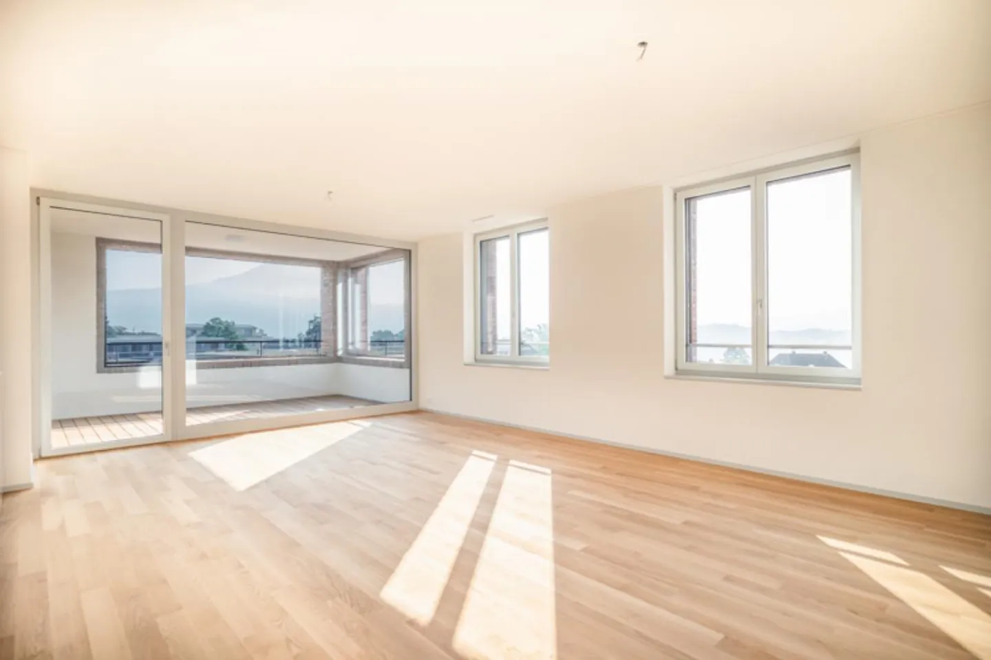 Appartamento moderno con vista sul lago e sulle montagne - Foto 4 di 9