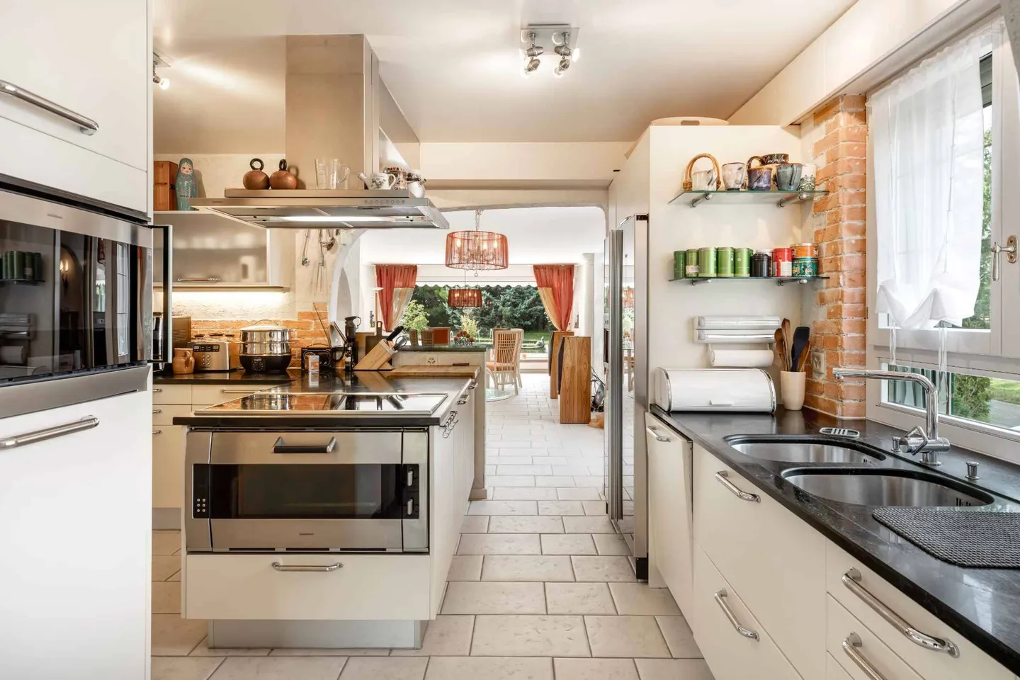 Dans une tranquillité absolue, magnifique propriété de 580 m² - Photo 6 sur 13