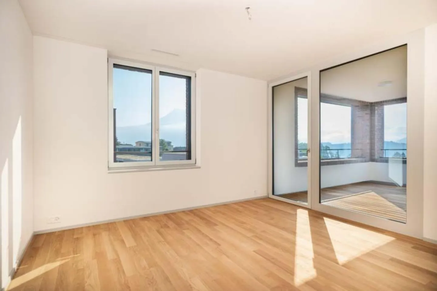 Appartamento moderno con vista sul lago e sulle montagne - Foto 6 di 9
