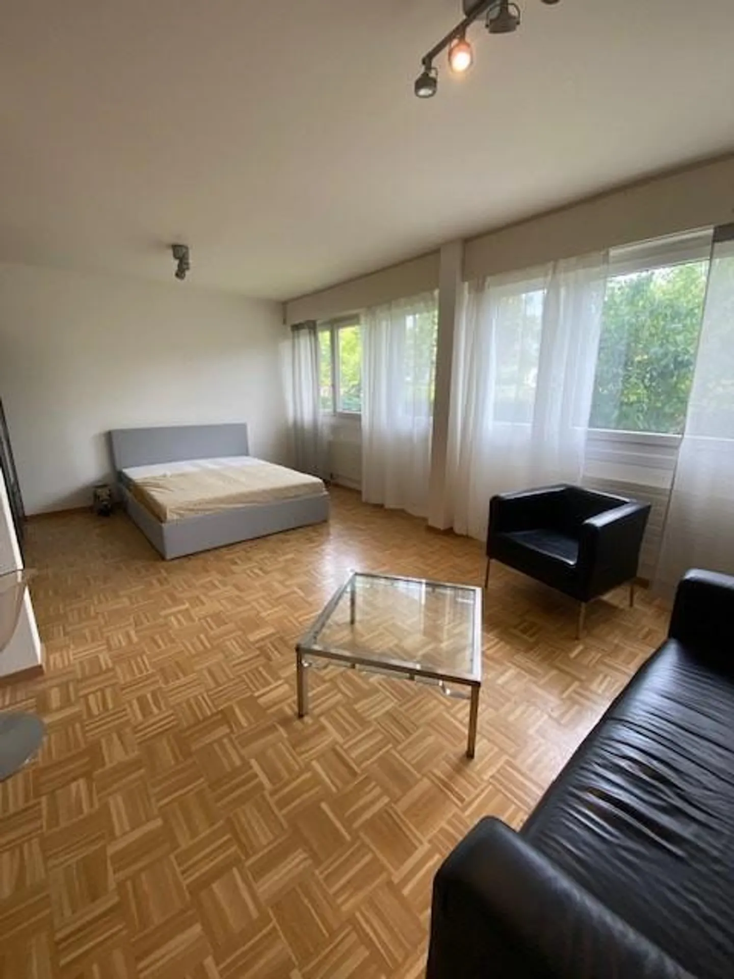 Studio Semi-Arredato Confortevole - Foto 2 di 6