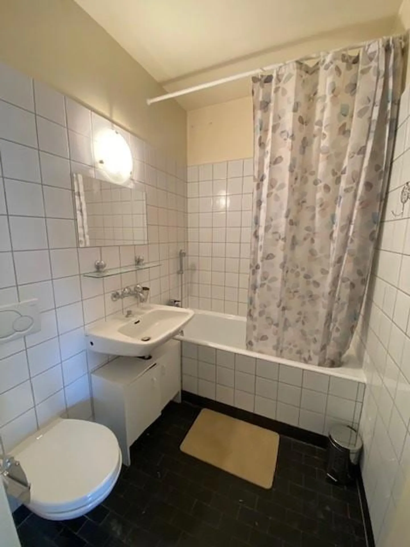 Studio Semi-Arredato Confortevole - Foto 6 di 6