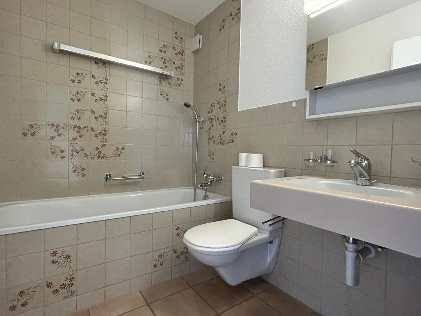 The SIMPLE 4.5-room apartment with panoramic view - Photo 10 of 14