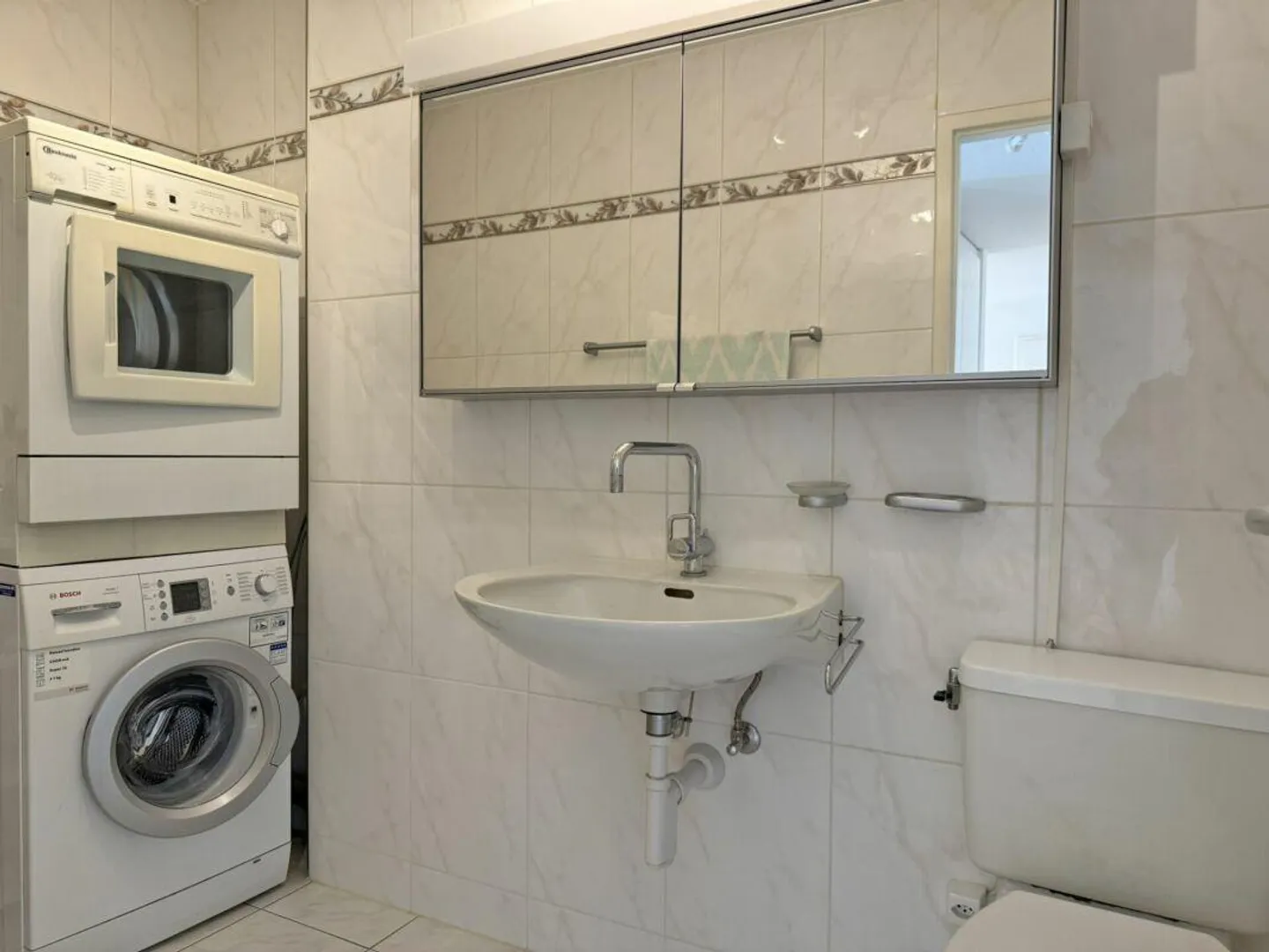 Helle 4.5-Zimmerwohnung mit Aussicht - Foto 6 von 11