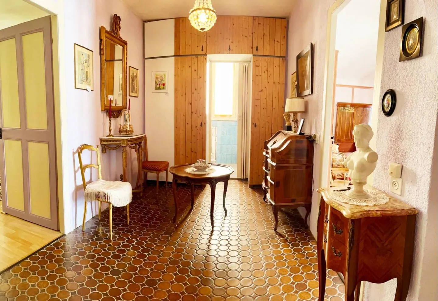 Pretty house to renovate / transform with additional construction potential - Photo 11 of 17