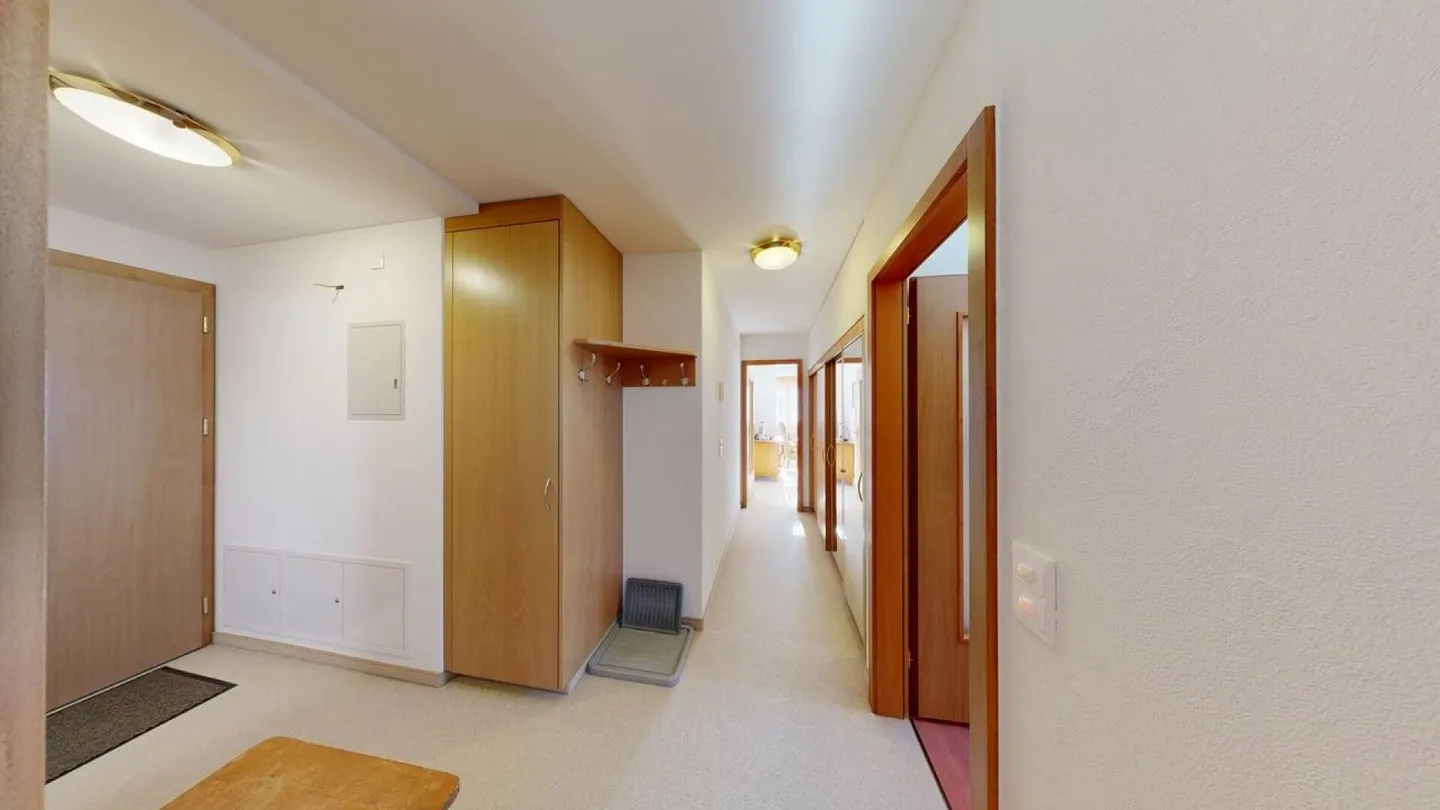 Appartamento soleggiato di 2,5 stanze con vista - Foto 8 di 12