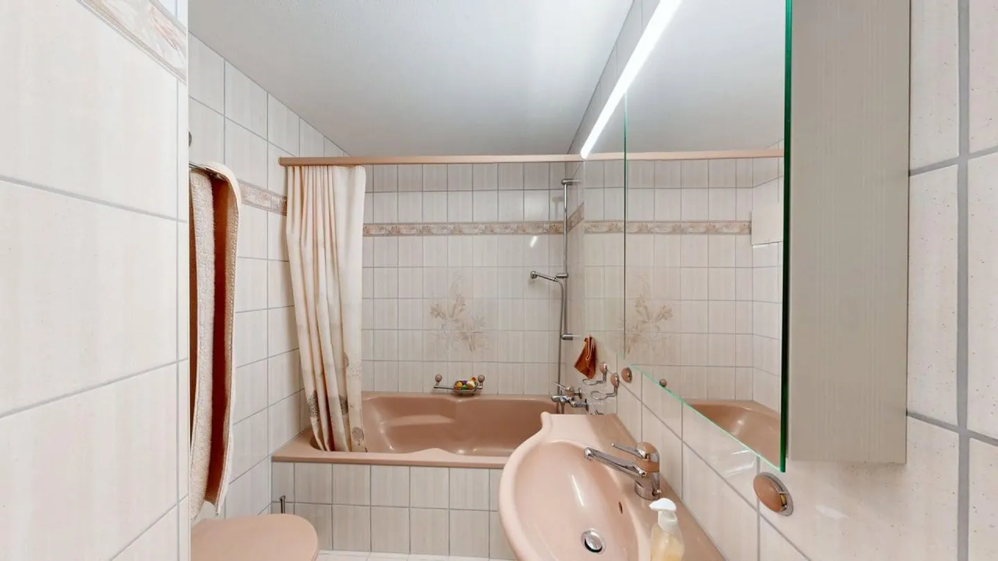 Appartamento soleggiato di 2,5 stanze con vista - Foto 12 di 12