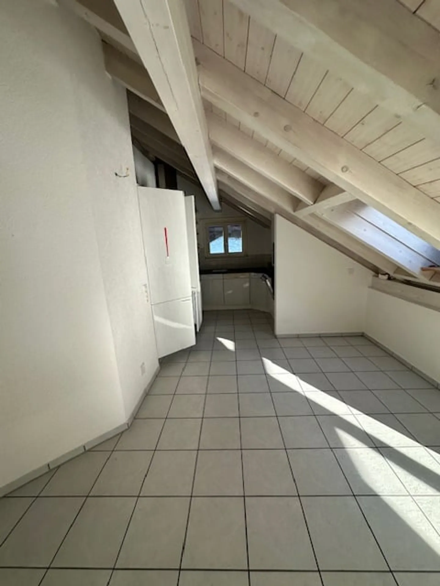 Charmante appartement sous les combles de 4,5 pièces dans un endroit calme de Biembach dans l'Emmental - Photo 11 sur 17