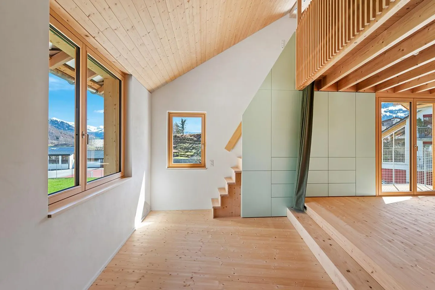 Holiday home with a view and modern architecture in Seewis - Photo 4 of 6