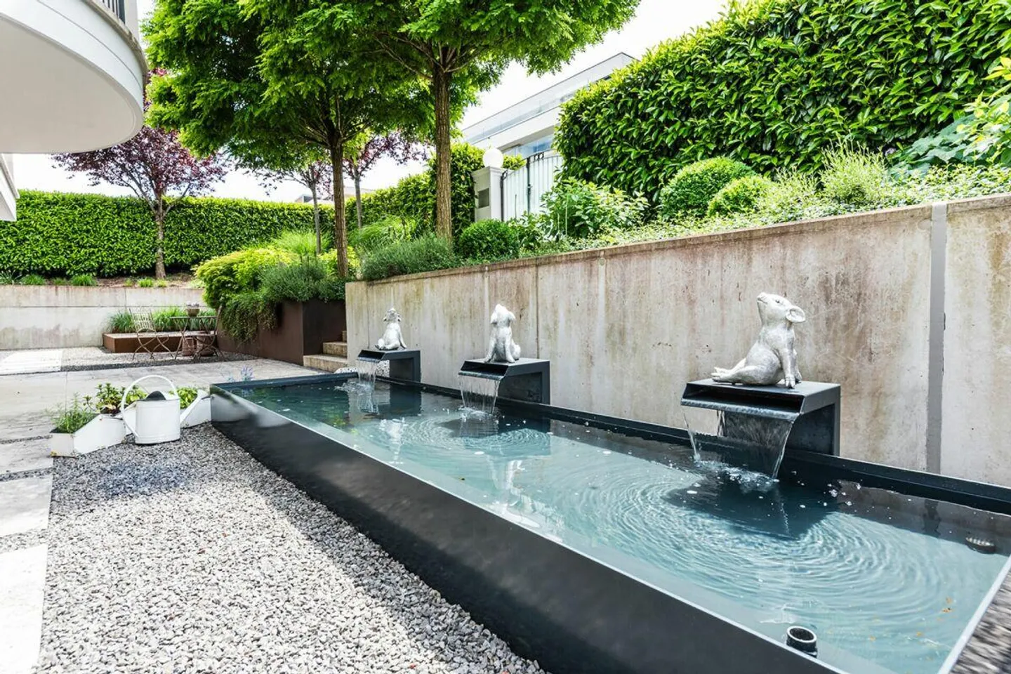 Luxurious Country House Villa in an Exclusive Lake View Location - Photo 11 of 15