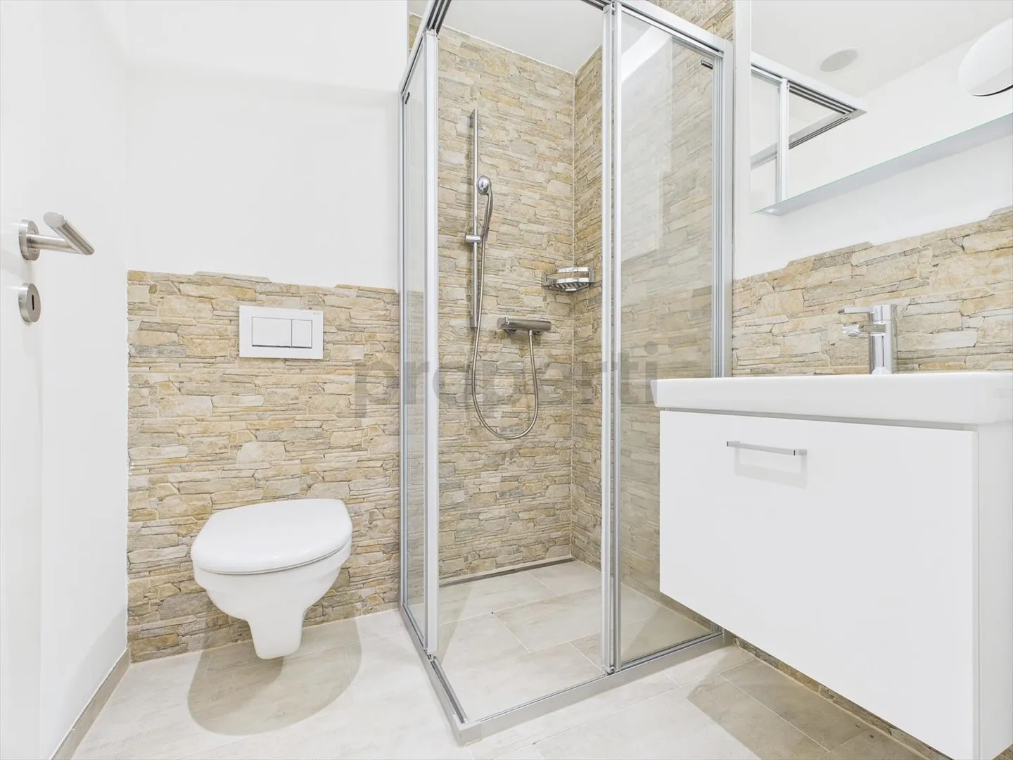 Modern Living with Plenty of Light - 2.5-Room Apartment in Wettswil am Albis - Photo 8 of 12