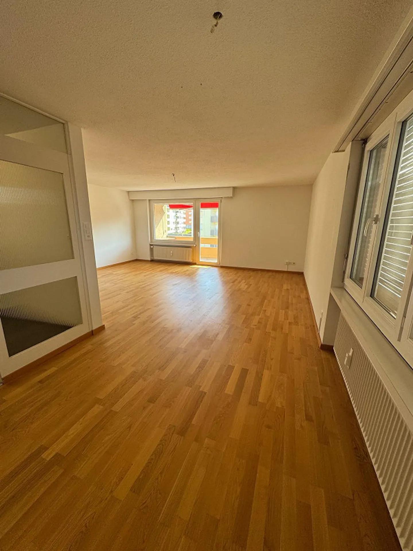 Bel et calme appartement de 3,5 pièces avec vue - Photo 5 sur 10