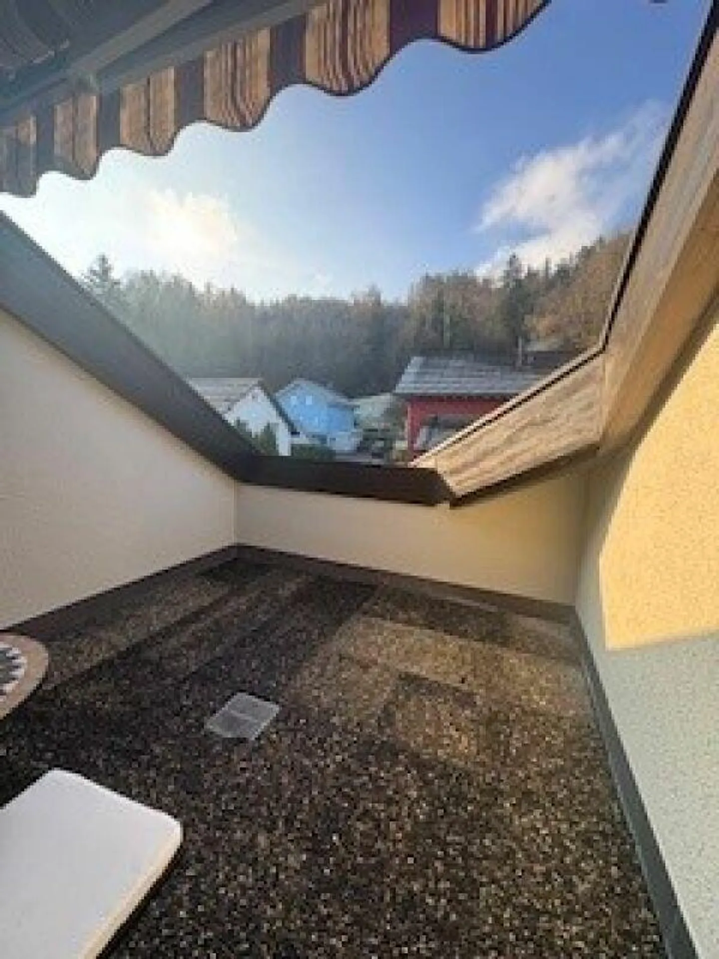 MODERN AND STYLISH PENTHOUSE APARTMENT - Photo 12 of 16