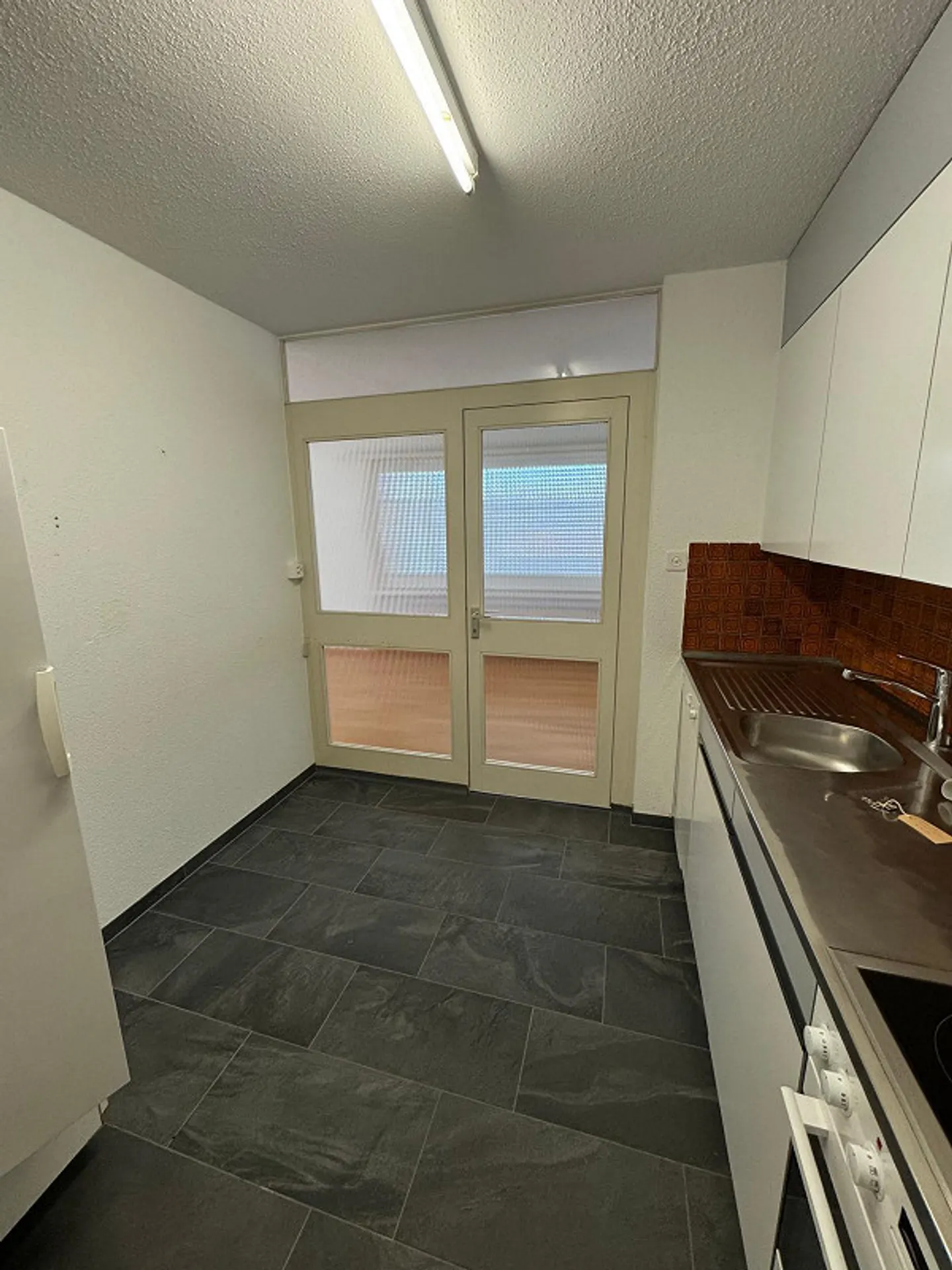 Bel et calme appartement de 3,5 pièces avec vue - Photo 3 sur 10