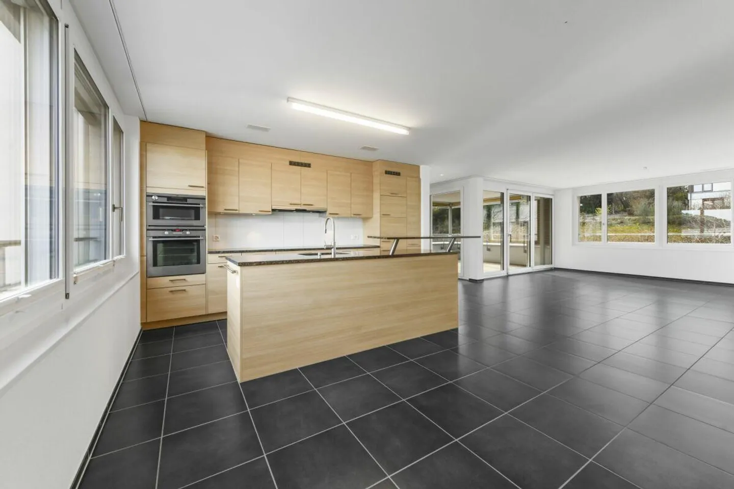 Minergie, modern comfort and attractive living with light, tranquility and... - Photo 4 of 20