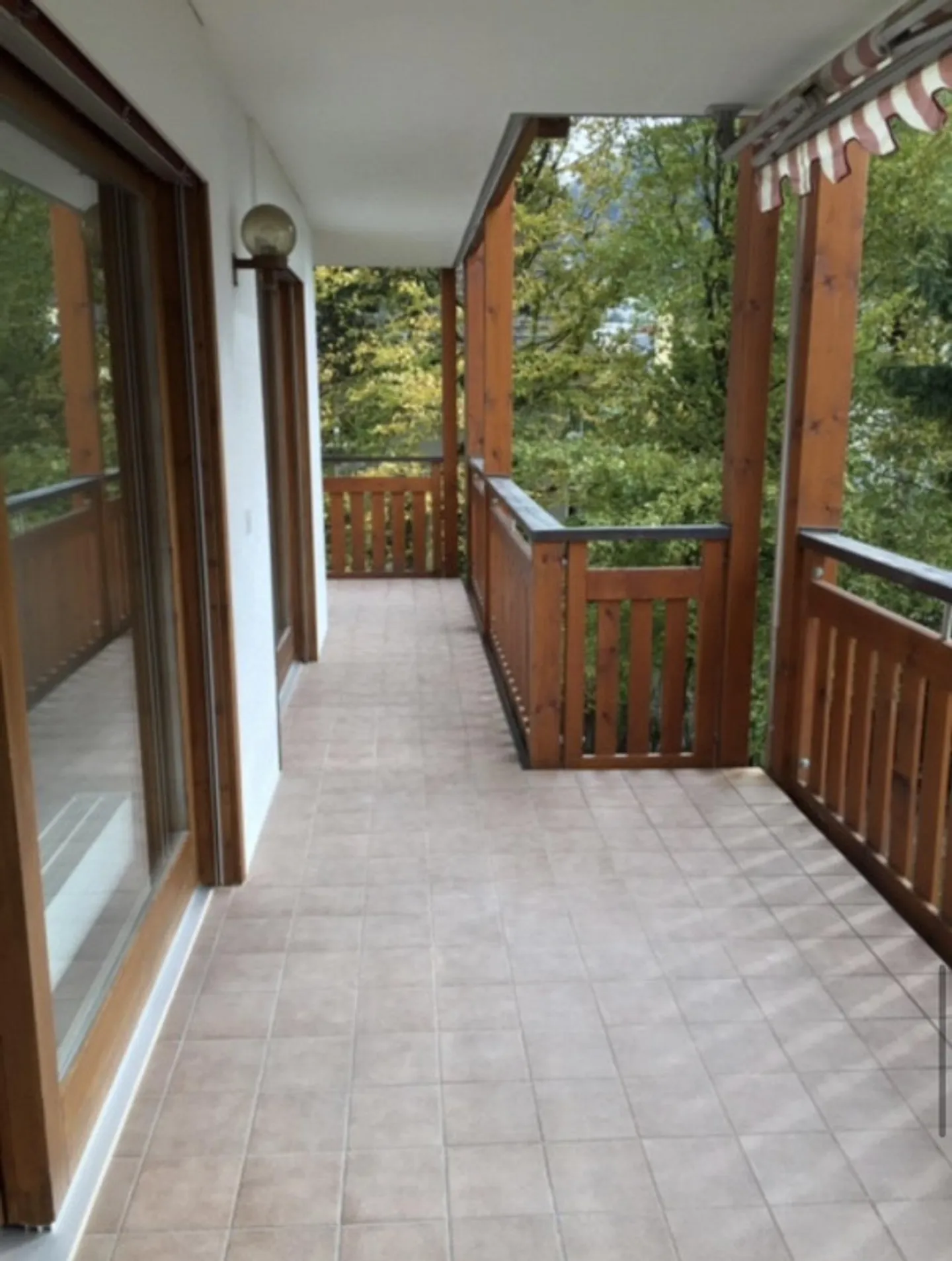 Charmante 4.5 Zimmer Wohnung - Foto 1 von 8