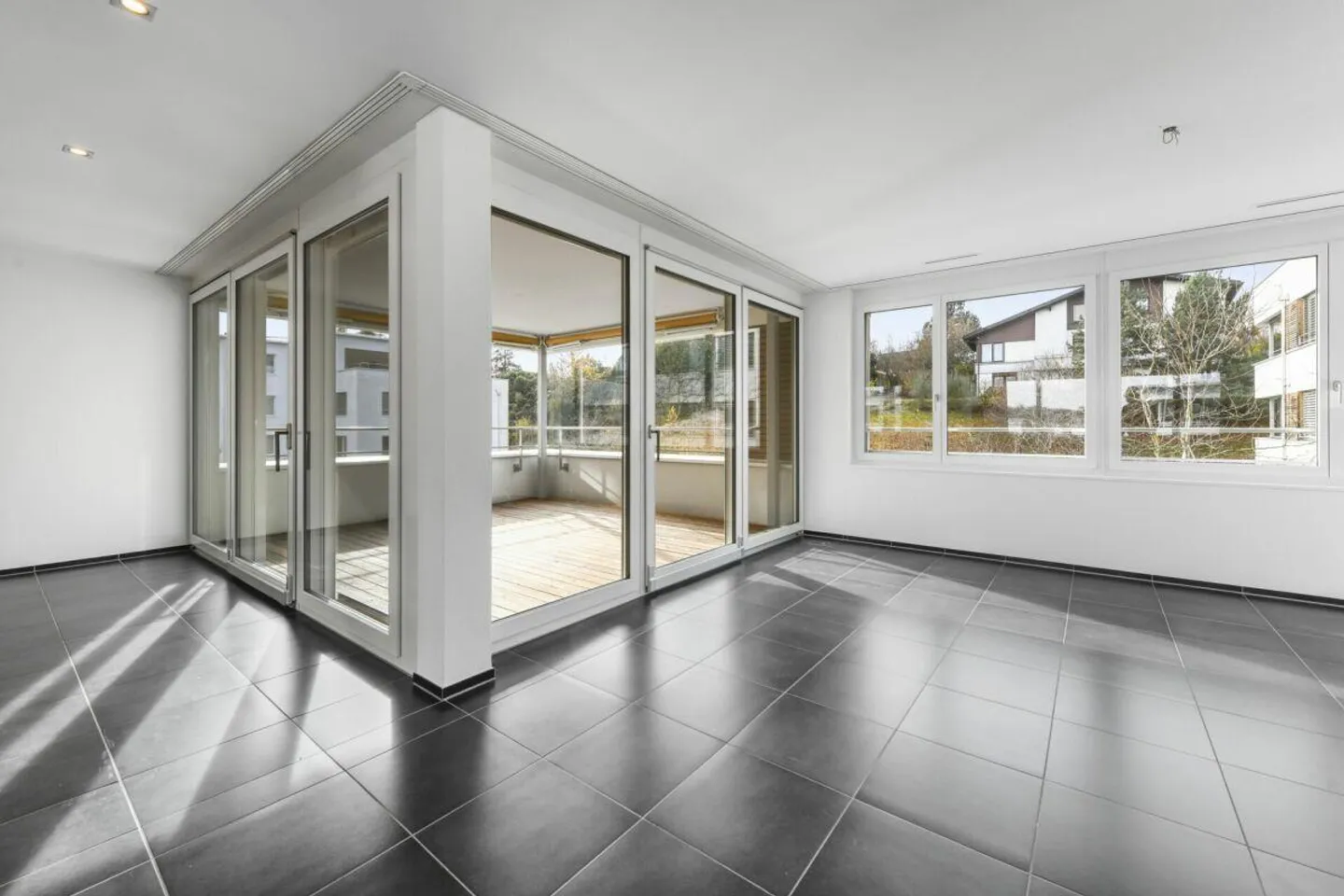 Minergie, modern comfort and attractive living with light, tranquility and... - Photo 8 of 20