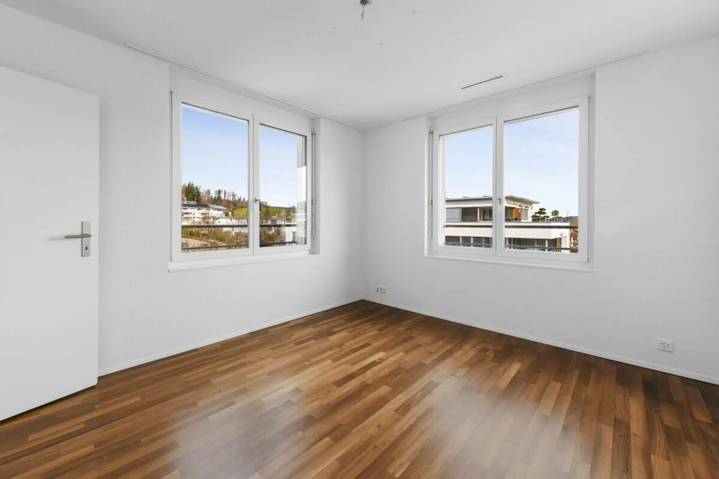 Minergie, modern comfort and attractive living with light, tranquility and... - Photo 10 of 20