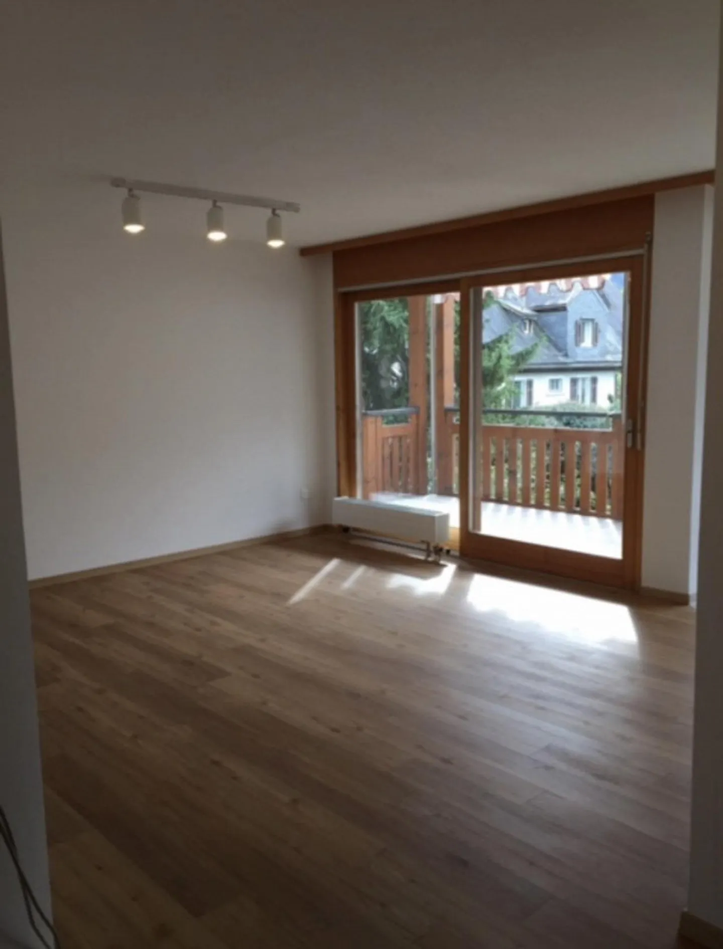 Charmante 4.5 Zimmer Wohnung - Foto 3 von 8